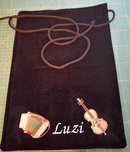Bass Tuch gestickt 